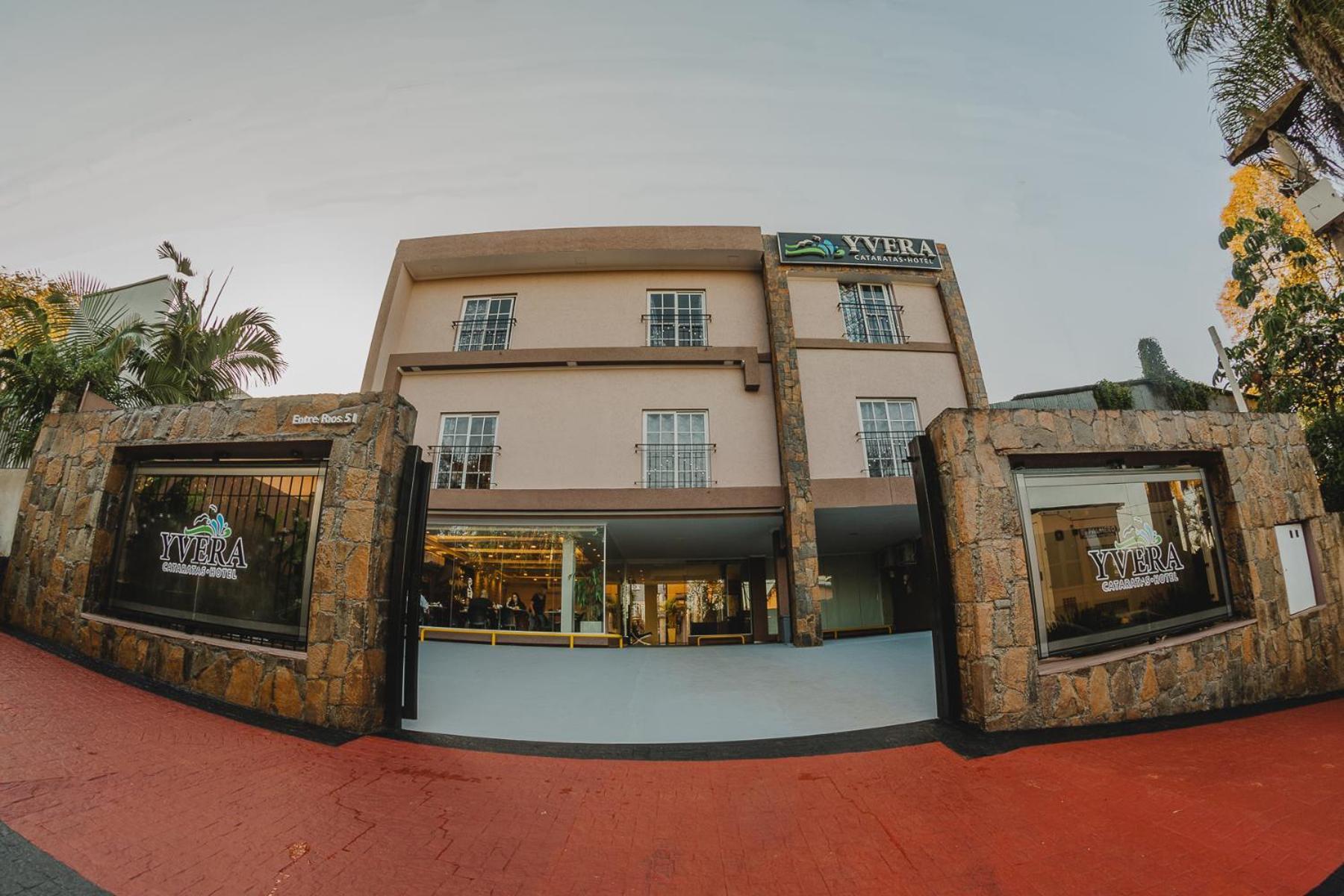 Hotel Yvera Cataratas Пуерто-Іґуасу Екстер'єр фото
